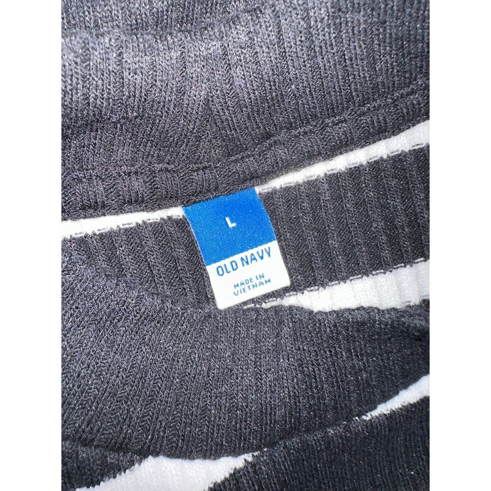 🍁 BUNDLE ONLY - 5/$15  Old Navy Striped Sweater Midi Dress, Black/White, Medium - Picture 3 of 3